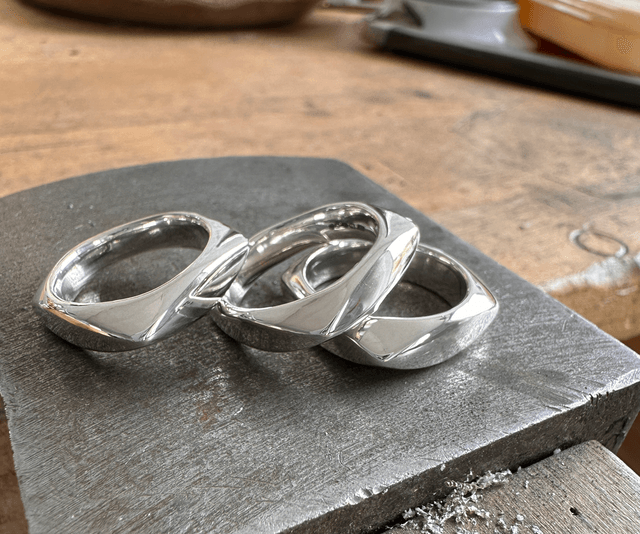 Square Rings 