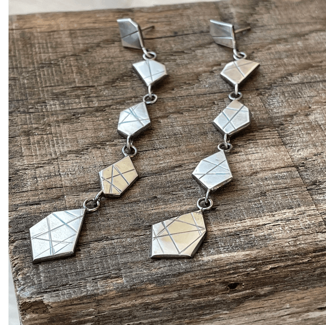 5 Fragments Long Drop Earrings 