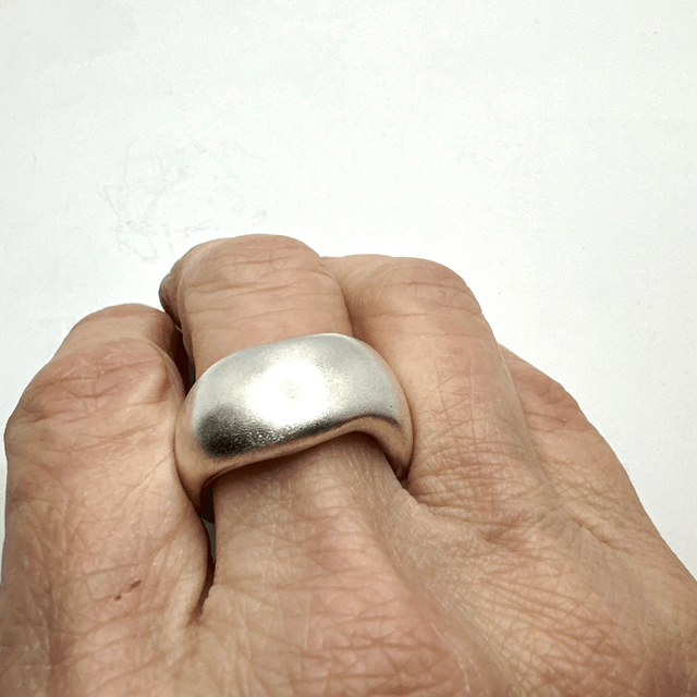 Heavyweight Curvy Ring