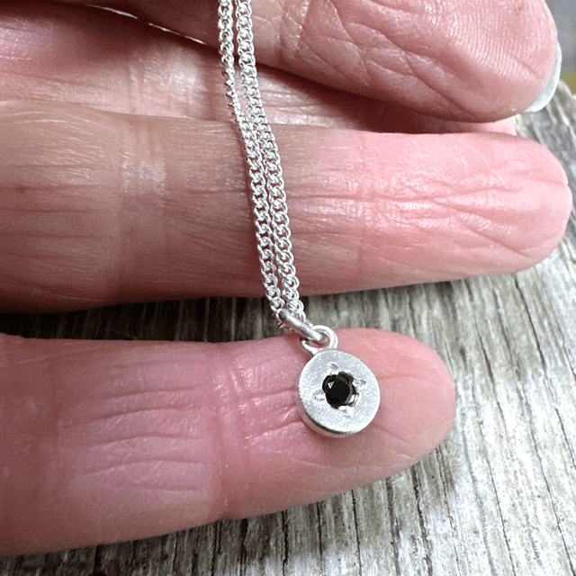 Black Spinel Drop