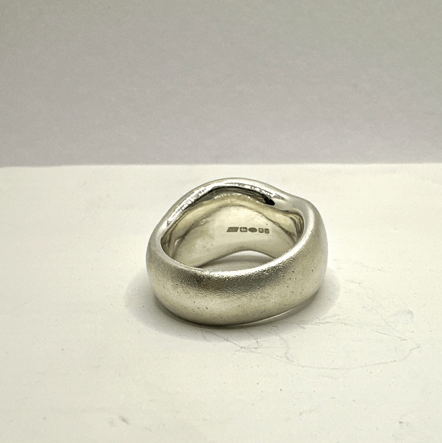 Heavyweight Curvy Ring